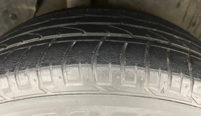 2017 Hyundai Creta 1.6 CRDI SX PLUS AUTO, Diesel, Automatic, 23,464 km, Right Rear Tyre Tread