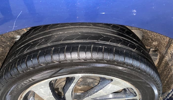 2021 Maruti Baleno ZETA PETROL 1.2, Petrol, Manual, 1,02,779 km, Right Rear Tyre Tread