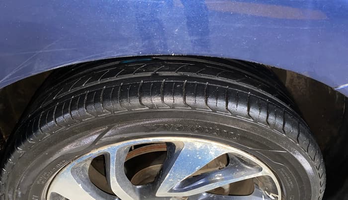 2021 Maruti Baleno ZETA PETROL 1.2, Petrol, Manual, 1,02,779 km, Right Front Tyre Tread