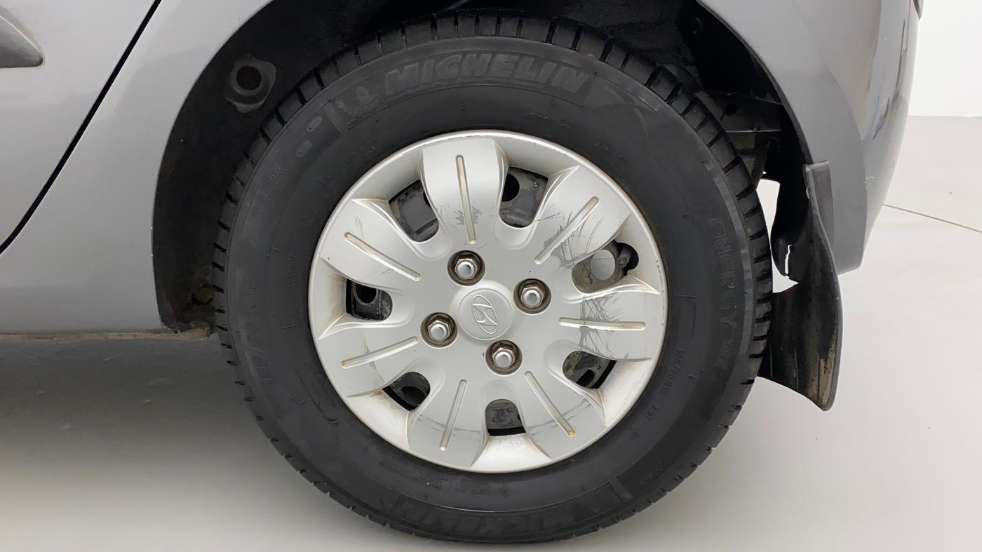 2010 Hyundai i10 SPORTZ 1.2 AT, Petrol, Automatic, 29,727 km, Left Rear Wheel