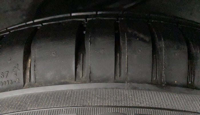 2010 Hyundai i10 SPORTZ 1.2 AT, Petrol, Automatic, 29,727 km, Left Rear Tyre Tread