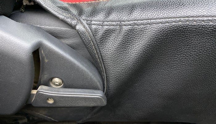 2018 Maruti Alto 800 LXI, CNG, Manual, 64,613 km, Driver Side Adjustment Panel