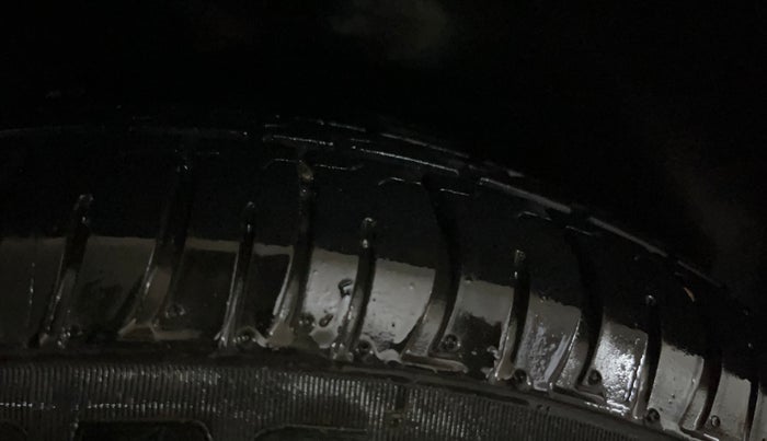 2016 Hyundai Creta  SX 1.6 Petrol , Petrol, Manual, 48,487 km, Right Rear Tyre Tread