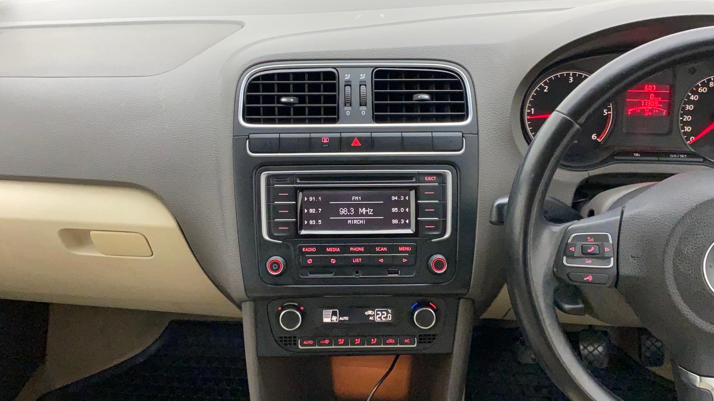 2014 Volkswagen Vento HIGHLINE DIESEL 1.6, Diesel, Manual, 71,309 km, Air Conditioner
