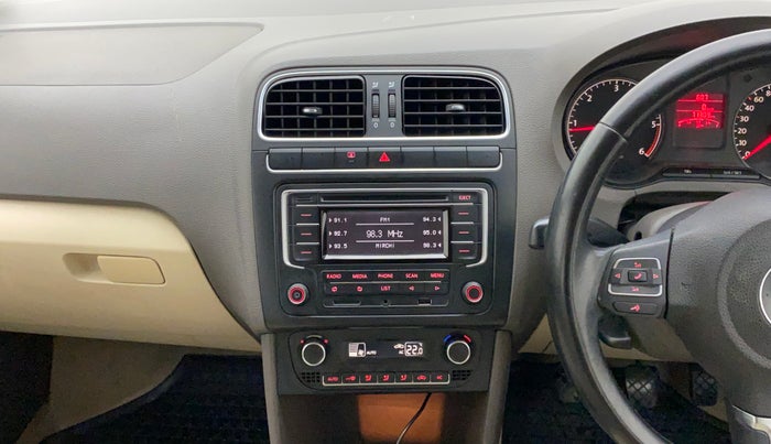 2014 Volkswagen Vento HIGHLINE DIESEL 1.6, Diesel, Manual, 71,309 km, Air Conditioner