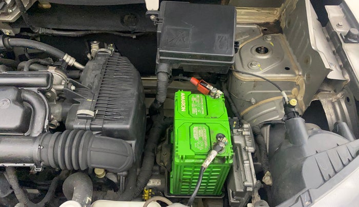 2018 Renault Kwid RXT 1.0 AMT, Petrol, Automatic, 32,270 km, Engine View - Left