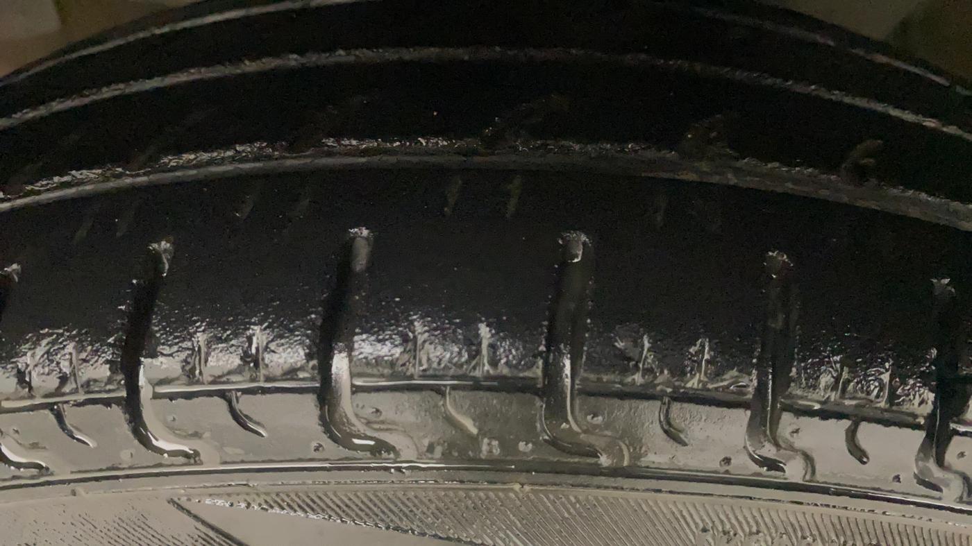 2018 Renault Kwid RXT 1.0 AMT, Petrol, Automatic, 32,334 km, Left Front Tyre Tread