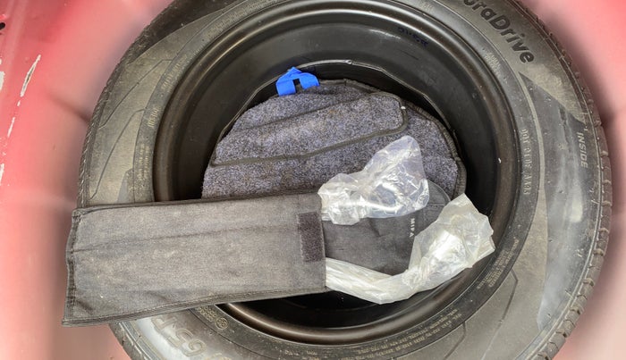 2017 Hyundai Verna 1.6 VTVT SX, Petrol, Manual, 70,826 km, Spare Tyre