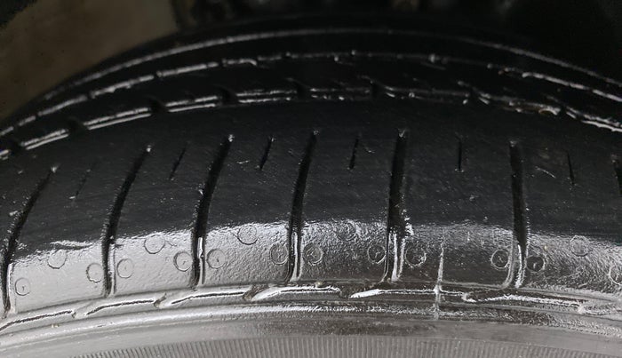 2021 Skoda Rapid STYLE TSI, Petrol, Manual, 55,183 km, Right Front Tyre Tread