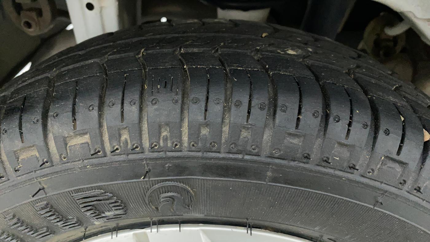 2018 Maruti Alto 800 LXI, Petrol, Manual, 20,242 km, Right Rear Tyre Tread