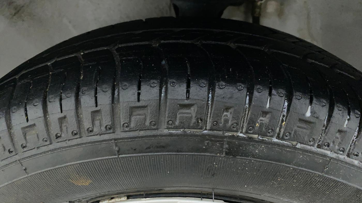 2018 Maruti Alto 800 LXI, Petrol, Manual, 20,242 km, Left Front Tyre Tread