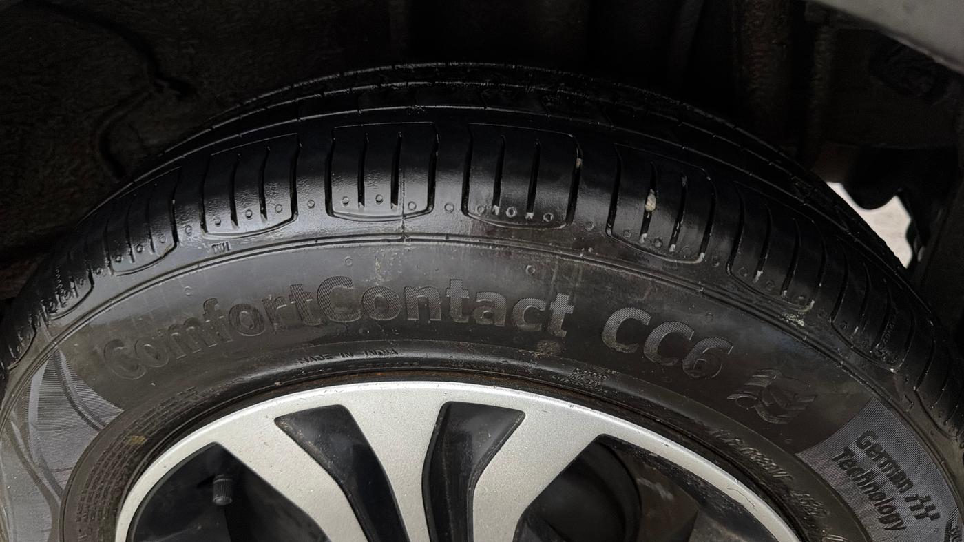 2021 Tata Tiago XZ PETROL, Petrol, Manual, 1,00,522 km, Left Rear Tyre Tread