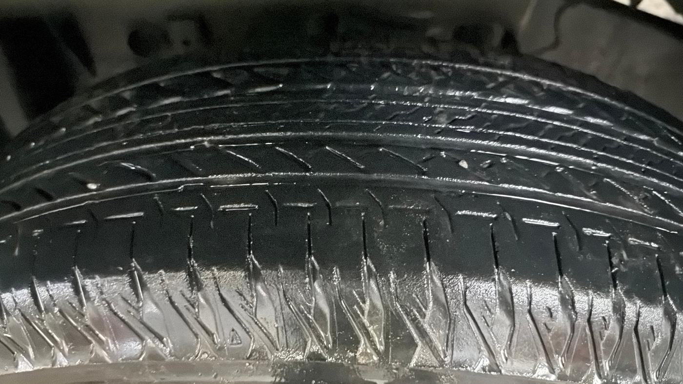 2023 Maruti JIMNY ALPHA ALL GRIP PRO MT, Petrol, Manual, 50,898 km, Left Front Tyre Tread