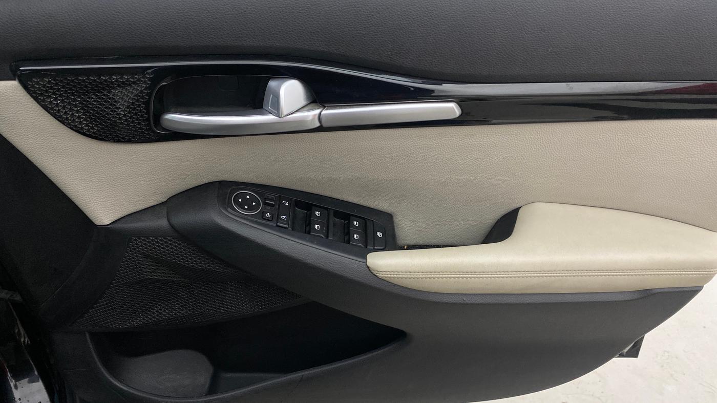 2021 KIA SELTOS HTX 1.5 PETROL, Petrol, Manual, 49,623 km, Driver Side Door Panels Control