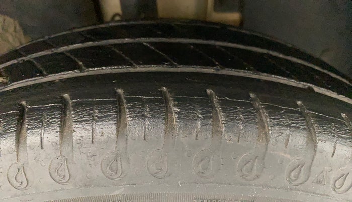 2021 Renault Kwid CLIMBER 1.0 (O), Petrol, Manual, 41,535 km, Right Front Tyre Tread