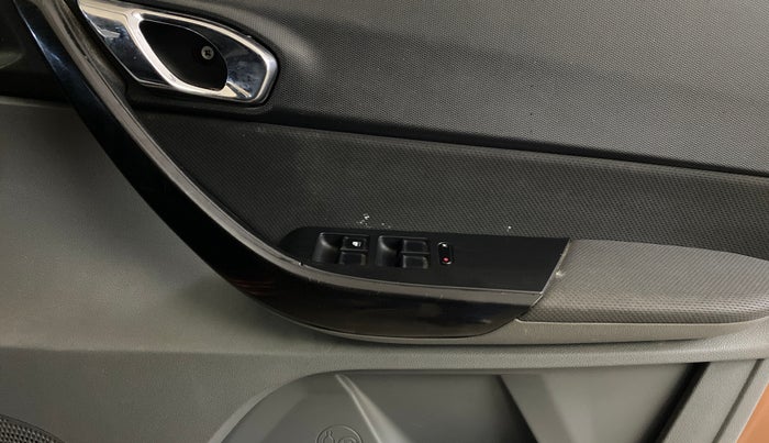 2018 Tata TIGOR XZ PETROL, Petrol, Manual, 72,006 km, Driver Side Door Panels Control