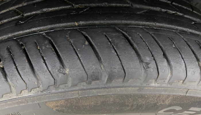 2022 Renault Kiger RXZ TURBO CVT, Petrol, Automatic, 24,574 km, Right Rear Tyre Tread