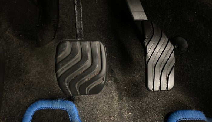 2022 Renault Kiger RXZ TURBO CVT, Petrol, Automatic, 24,574 km, Pedals