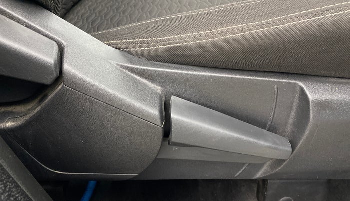 2022 Renault Kiger RXZ TURBO CVT, Petrol, Automatic, 24,574 km, Driver Side Adjustment Panel