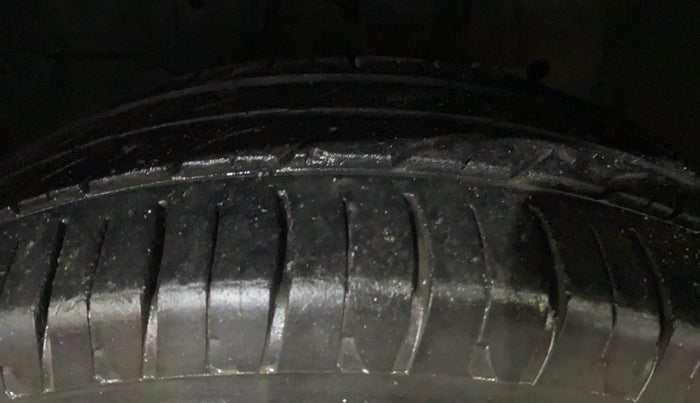 2016 Honda City 1.5L I-VTEC VX (O) MT, Petrol, Manual, 53,901 km, Left Front Tyre Tread