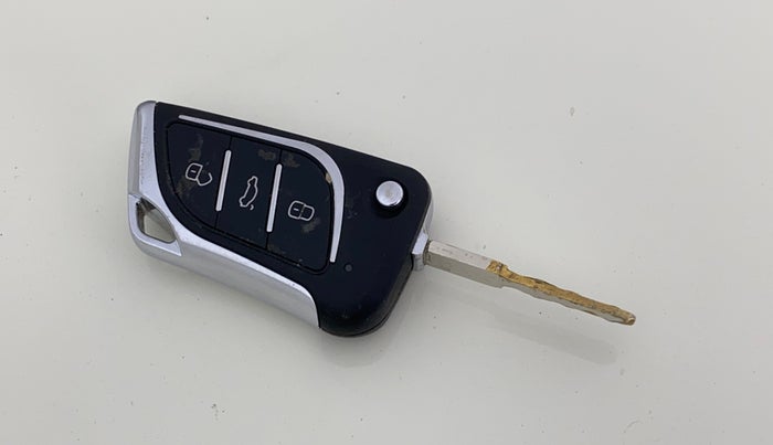 2016 Ford Ecosport TREND 1.5L DIESEL, Diesel, Manual, 1,18,335 km, Key Close Up