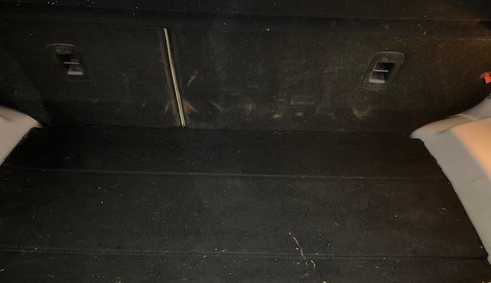 2019 Mahindra XUV300 W8 (O) 1.5 DIESEL, Diesel, Manual, 79,741 km, Boot Inside