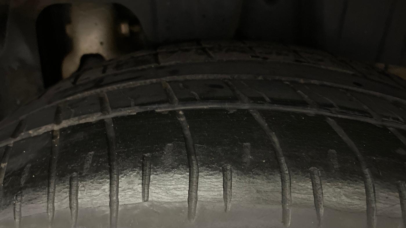 2019 Mahindra XUV300 W8 (O) 1.5 DIESEL, Diesel, Manual, 79,741 km, Left Rear Tyre Tread