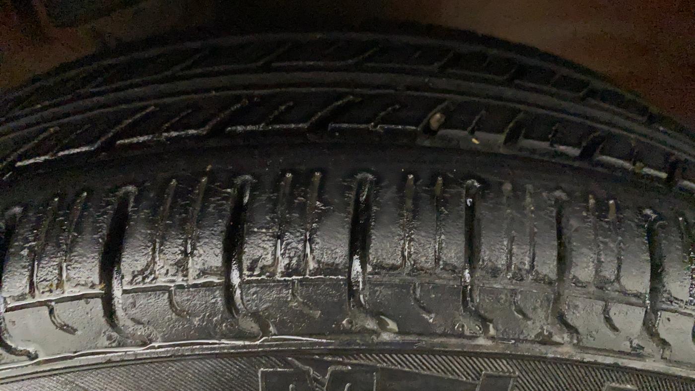 2012 Maruti Alto K10 LXI, Petrol, Manual, 60,223 km, Left Front Tyre Tread