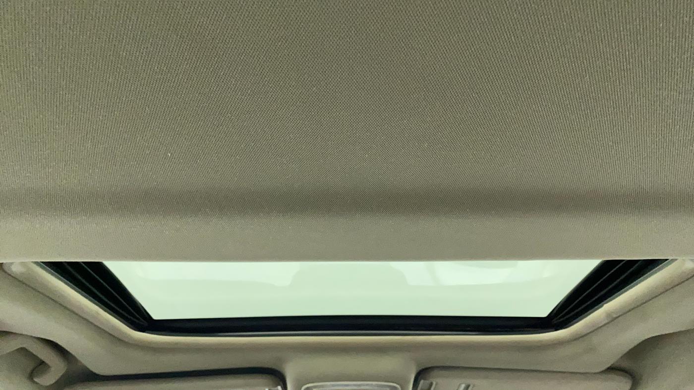 2016 Mahindra XUV500 W10, Diesel, Manual, 76,295 km, Moonroof/ Sunroof