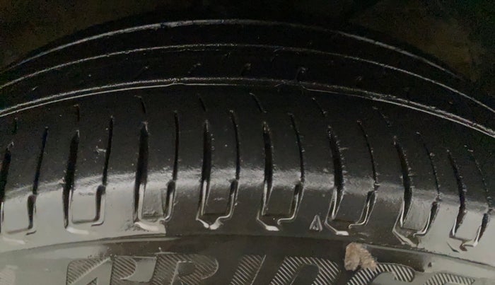 2017 Maruti Baleno SIGMA PETROL 1.2, Petrol, Manual, 55,989 km, Right Front Tyre Tread