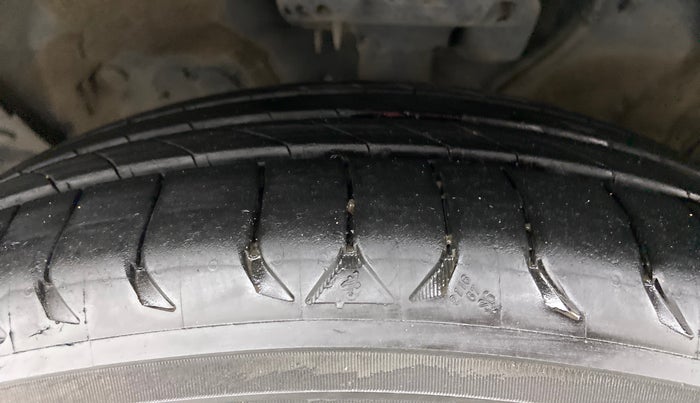 2019 KIA SELTOS GTX PLUS AT 1.5 DIESEL, Diesel, Automatic, 81,093 km, Left Front Tyre Tread