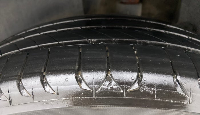 2019 KIA SELTOS GTX PLUS AT 1.5 DIESEL, Diesel, Automatic, 81,093 km, Left Rear Tyre Tread