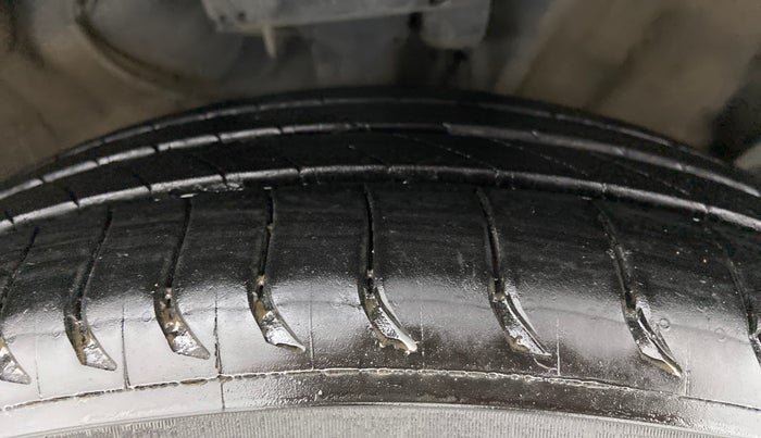 2019 KIA SELTOS GTX PLUS AT 1.5 DIESEL, Diesel, Automatic, 81,093 km, Right Front Tyre Tread