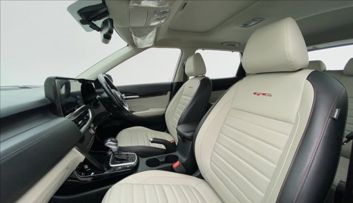 2019 KIA SELTOS GTX PLUS AT 1.5 DIESEL, Diesel, Automatic, 81,093 km, Right Side Front Door Cabin