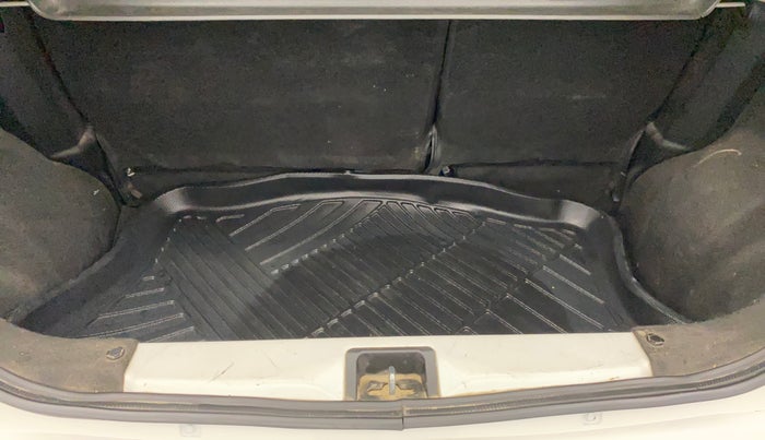 2020 Maruti New Wagon-R VXI 1.0, Petrol, Manual, 32,124 km, Boot Inside