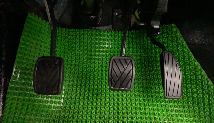 2020 Maruti New Wagon-R VXI 1.0, Petrol, Manual, 32,124 km, Pedals