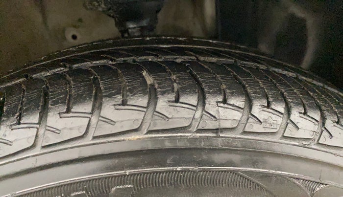 2020 Maruti New Wagon-R VXI 1.0, Petrol, Manual, 32,124 km, Right Front Tyre Tread