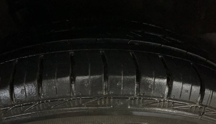 2014 Honda Amaze 1.2L I-VTEC S, Petrol, Manual, 62,072 km, Right Rear Tyre Tread