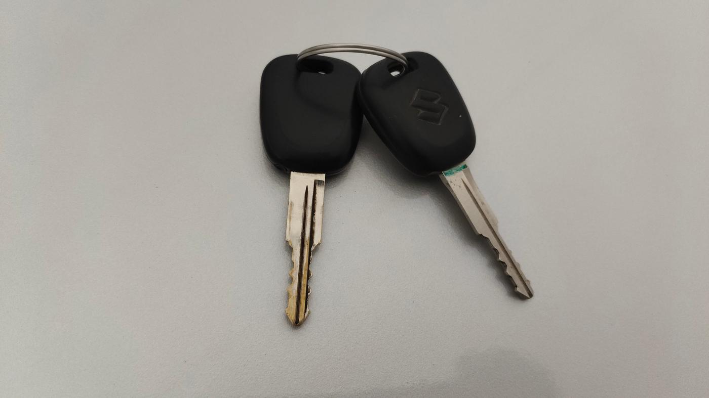 2019 Maruti Alto K10 VXI, Petrol, Manual, 13,386 km, Key Close Up
