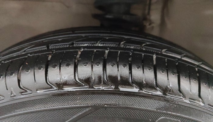 2019 Maruti Alto K10 VXI, Petrol, Manual, 13,386 km, Left Front Tyre Tread