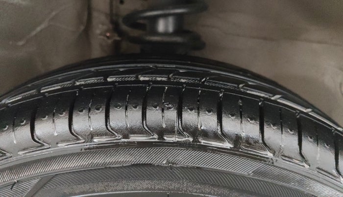 2019 Maruti Alto K10 VXI, Petrol, Manual, 13,386 km, Right Front Tyre Tread