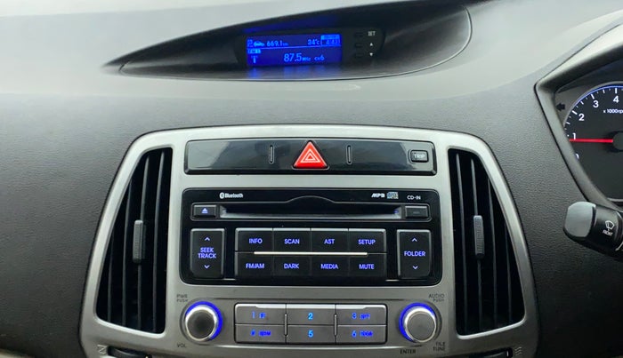 2014 Hyundai i20 SPORTZ 1.2, Petrol, Manual, 26,797 km, Infotainment System