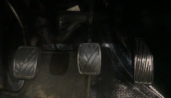 2017 Maruti Baleno DELTA PETROL 1.2, Petrol, Manual, 39,043 km, Pedals