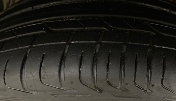 2024 Tata NEXON Smart Plus 1.2 Revotron 6 AMT, Petrol, Automatic, 6,297 km, Left Front Tyre Tread