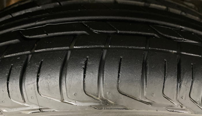 2024 Tata NEXON Smart Plus 1.2 Revotron 6 AMT, Petrol, Automatic, 6,297 km, Right Front Tyre Tread