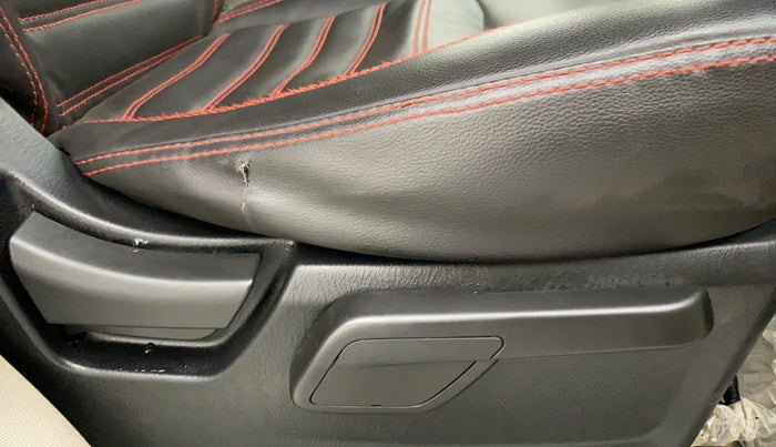 2017 Mahindra Scorpio S11 2WD, Diesel, Manual, 33,074 km, Driver Side Adjustment Panel