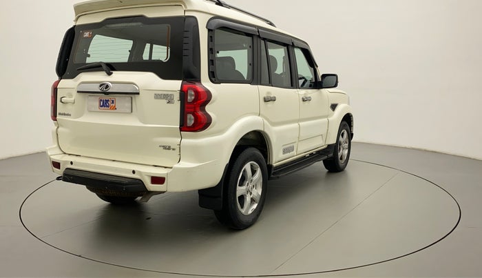 2017 Mahindra Scorpio S11 2WD, Diesel, Manual, 33,074 km, Right Back Diagonal