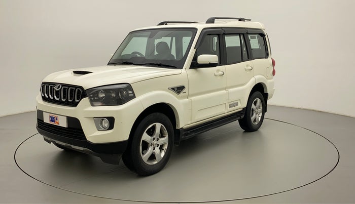 2017 Mahindra Scorpio S11 2WD, Diesel, Manual, 33,074 km, Left Front Diagonal