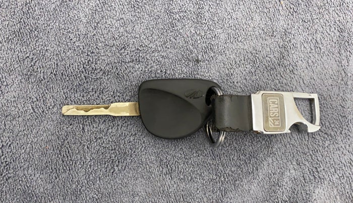 2017 Mahindra Scorpio S11 2WD, Diesel, Manual, 33,074 km, Key Close Up