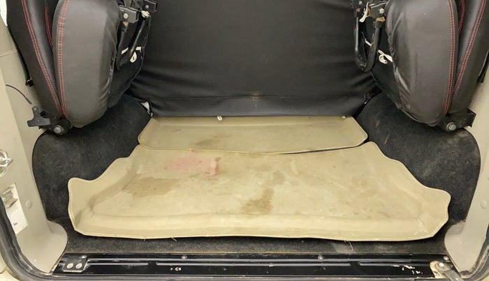 2017 Mahindra Scorpio S11 2WD, Diesel, Manual, 33,074 km, Boot Inside